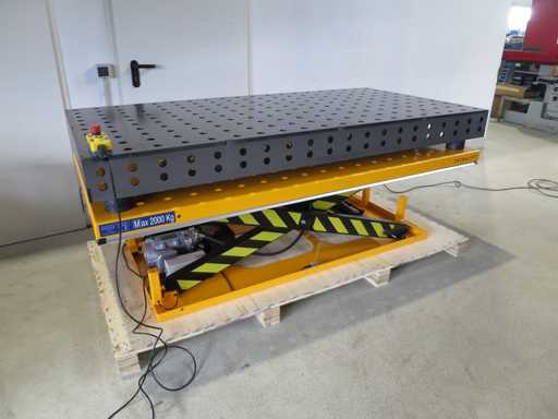 WMT 2000 X 1000 LIFT TABLE Welding Table / Perforated Table