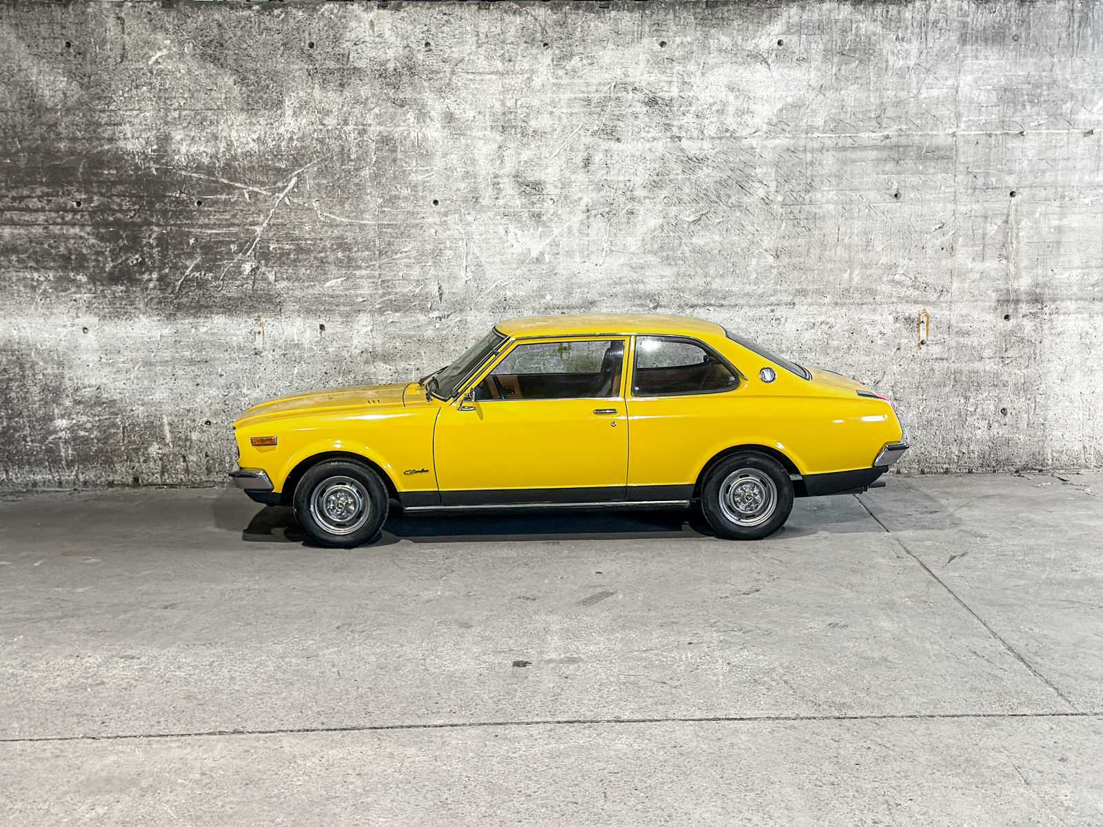 Toyota Carina 1600 de Luxe automatic 75pk