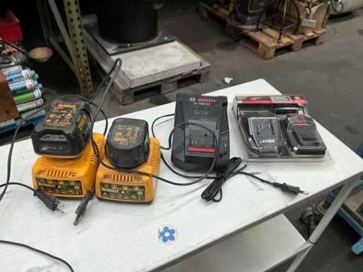 Dewalt and Bosch Various battery chargers (4x)