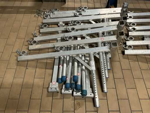 2023 ASC 70797450 pionowa ochrona krawędzi dachu pochylona (4x)