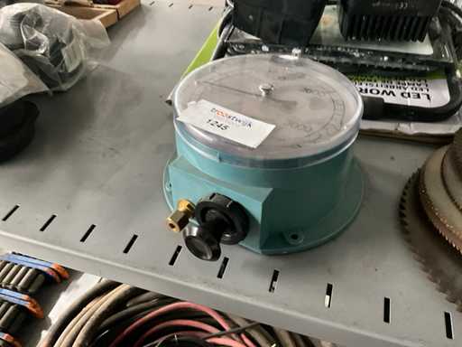 Snickers Flüssiganzeige