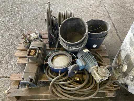 Moteur électrique, soupapes, moulinet