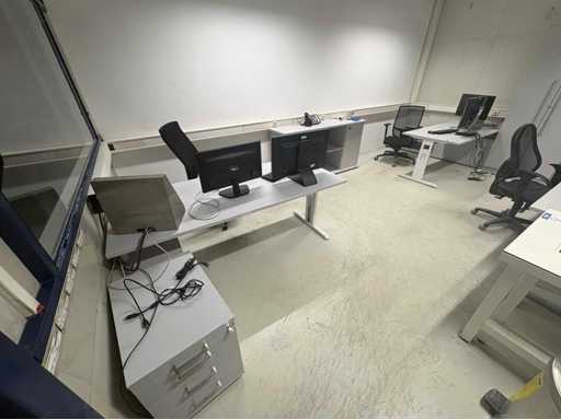 Büro plus Ausrüstung