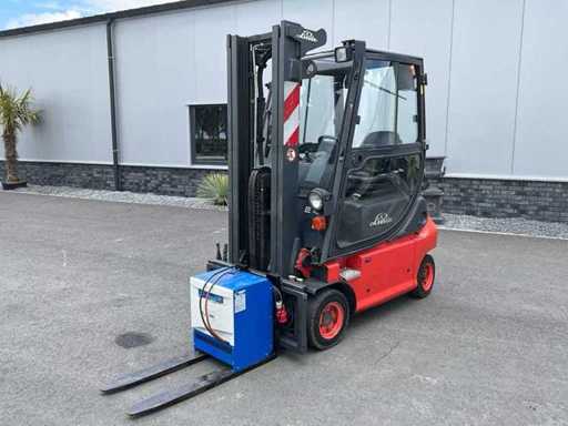 Élévateur Linde E16 2004
