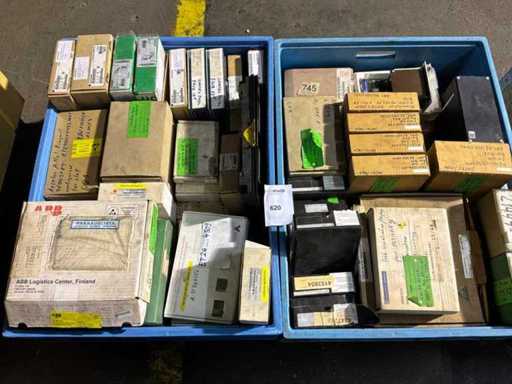 Partij diverse industriële elektro