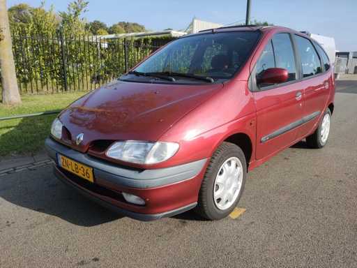 Renault - 1999 - Mégane Scénic - 2.0 RT Automatico - ZN-LB-36