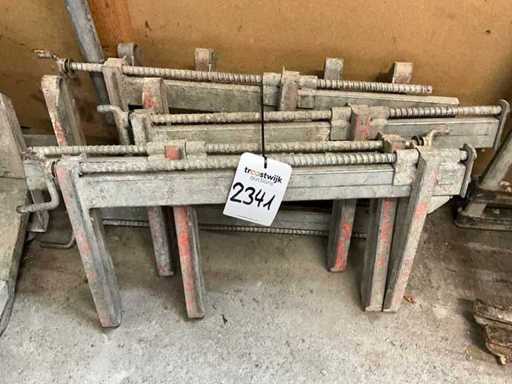 Obiecte cu cleme cu șurub