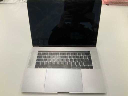 Apple A1707 15-calowy MacBook Pro