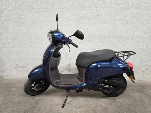 BTC - Snorscooter - Milano - 4T 25km uitvoering dhx23j