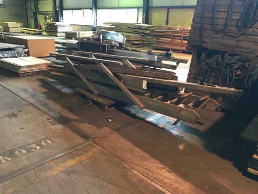 Lemn de construc?ie, sc?ri ?i grinzi