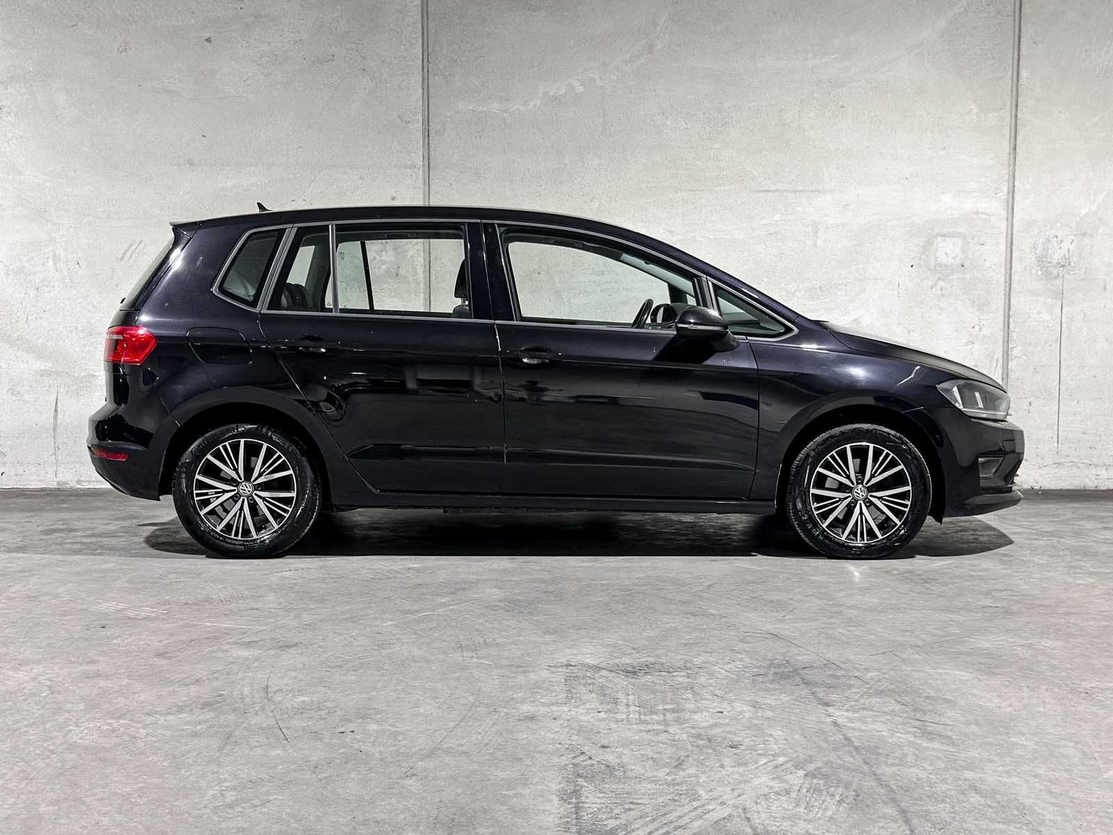 Volkswagen Golf Sportsvan 1.4 TSI Highline 125hp 2017, J-059-FG