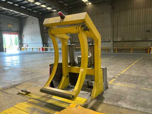 RAUMASTER OY KICKER Pneumatyczny popychacz cewek - 2001