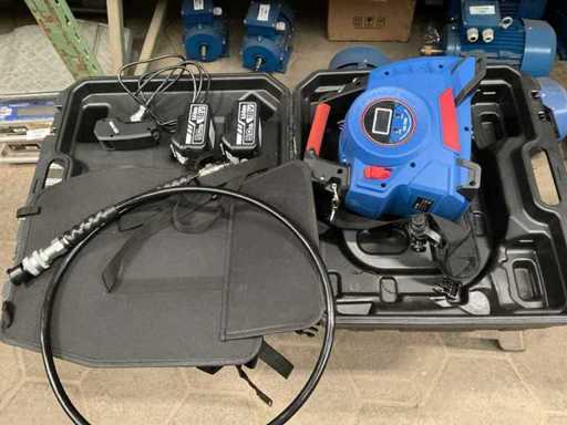 EB-700 Hydraulische pomp