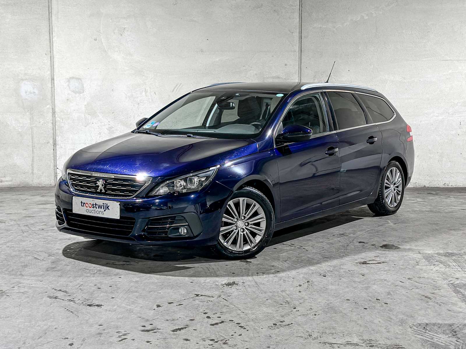 Peugeot 308 SW 1.2 PureTech Blue Lease Premium 131hp 2020, J-238-FL