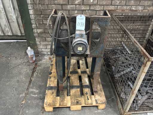 Lüfter angebracht und mit Palette geliefert