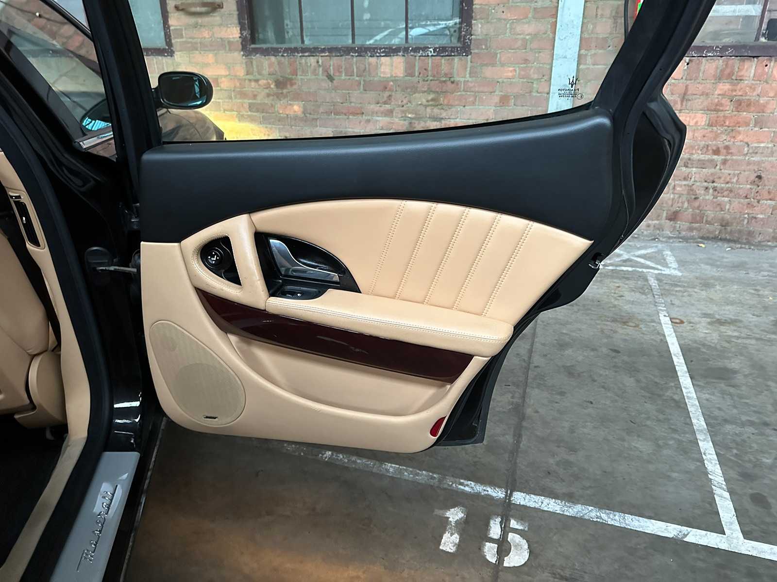 Maserati Quattroporte 4.2 V8 Duo Select 400pk 2006, L-851-RK Youngtimer