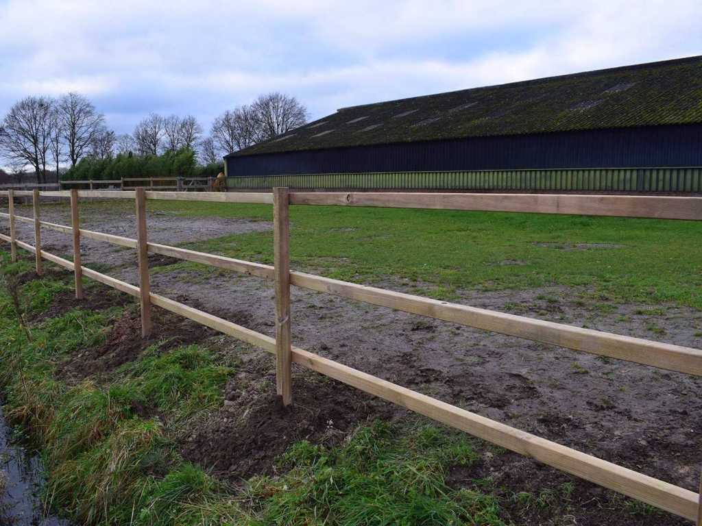 Wooden horse fencing 3-lines 240 m
