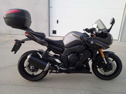 yamaha - fz8 - Motorcycle