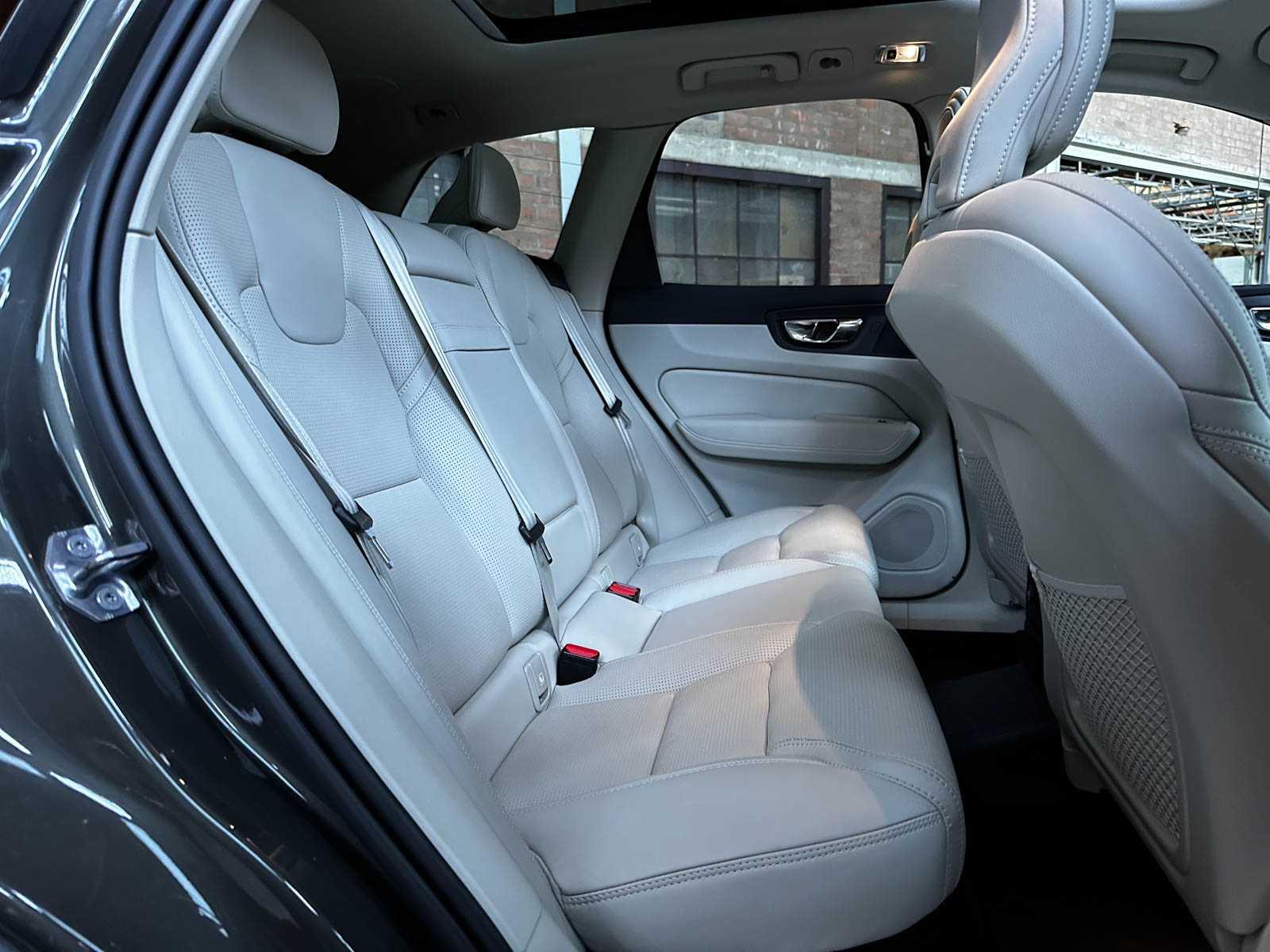 Volvo XC60 2.0 T8 Twin Engine AWD Inscription R-Design 303pk 2019, R-244-TZ