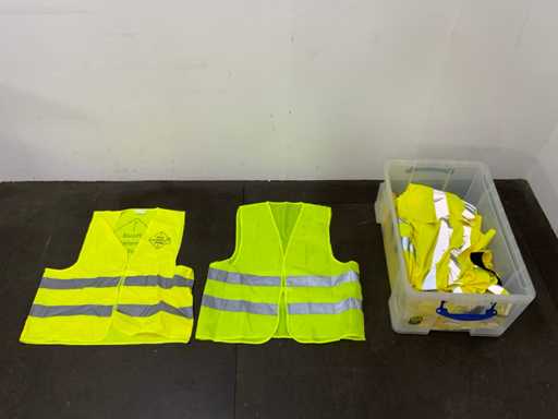 Un lot de veste de siguranță