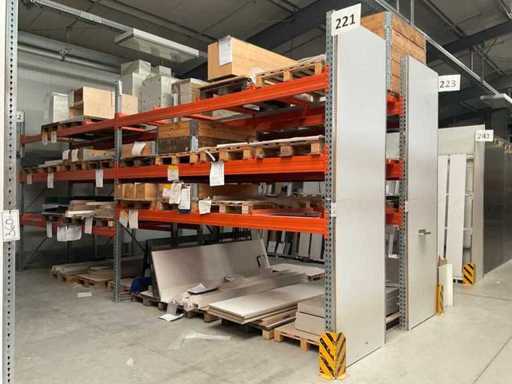 Zware plank, met inhoud