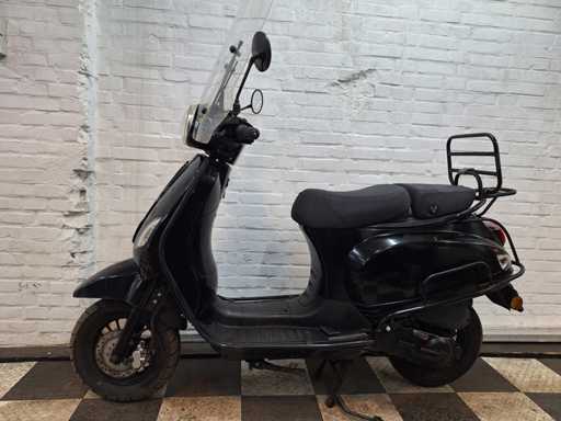 Btc Riva 25 km motorower czterosuwowy