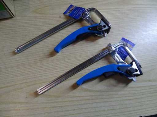Vari Utensili Manuali (2x)
