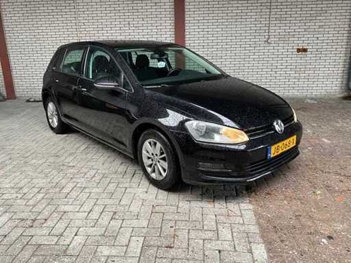 Volkswagen - Golf - Car