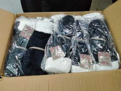 Apollo - Pereche de șosete Home cu antiderapare (60x)