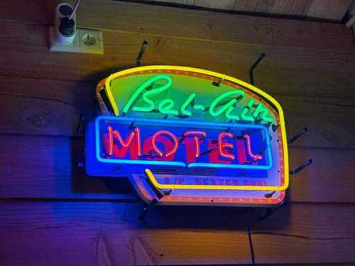 Bel Air Motel - Semn Neon