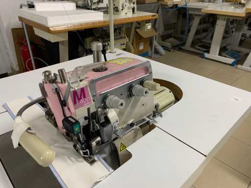 PEGASUS - M-952 - Overlock Sewing Machines