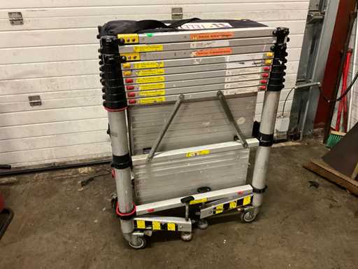 Schelă telescopică teletower