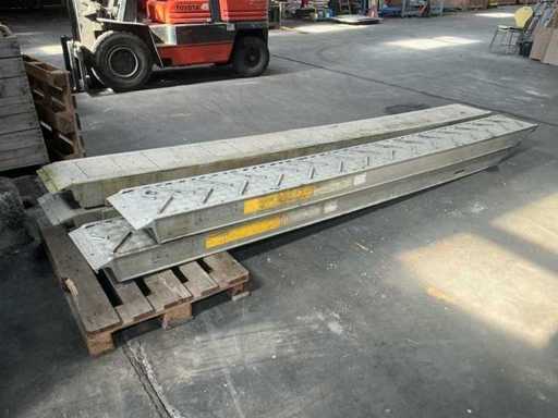 2 Sets aluminium oprijbeunen 390–402 cm (4x)