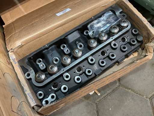Perkins Cylinder head