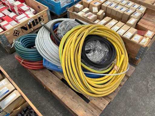 Charge von Industrieschläuchen