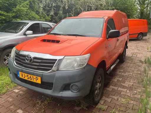 Toyota HiLux 2.5 D-4D LX Pojazd użytkowy 2014