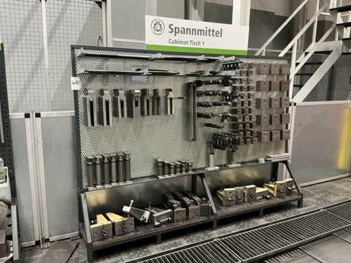 Materiale di serratura con telaio