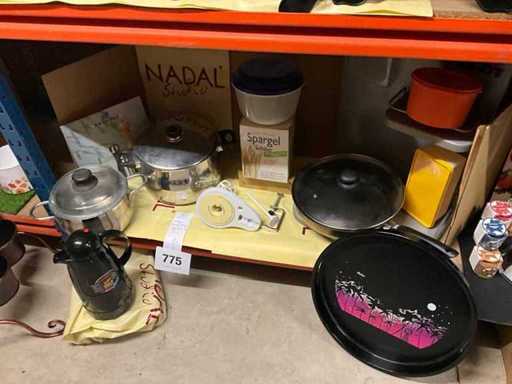 Various kitchen supplies