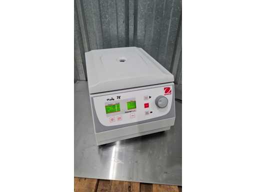 OHAUS - 2021 - FC5706 - Centrifuge