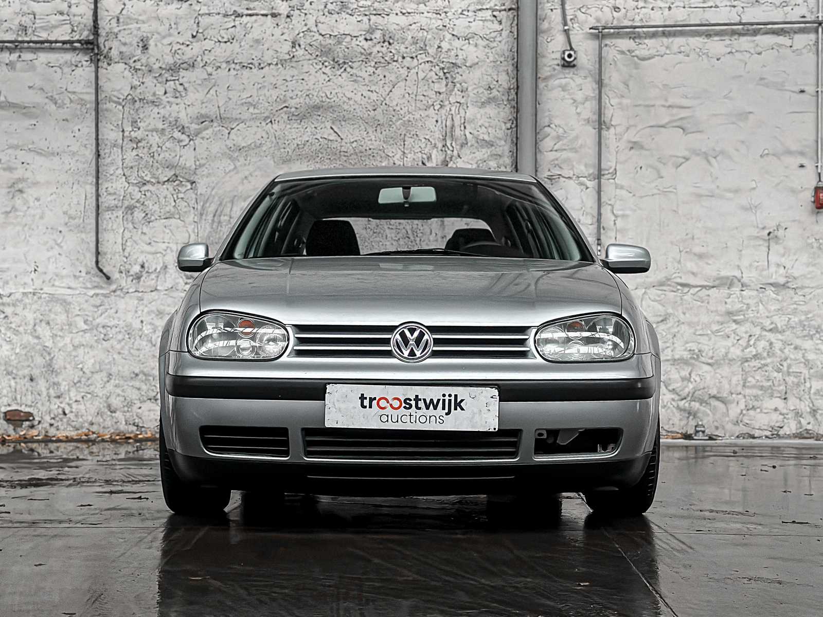 Volkswagen Golf 1.6 Trendline 101pk 2001 AUTOMAAT, 23-HP-FX