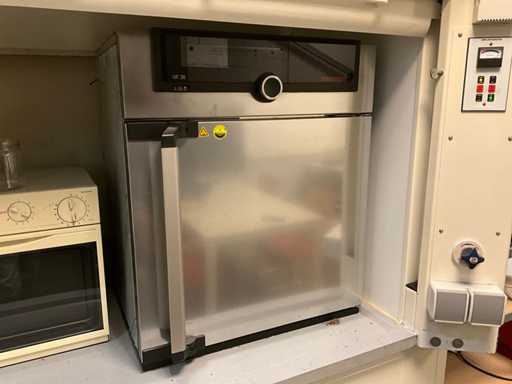 Forno da laboratorio Memmert UF30