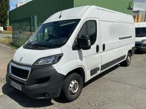 Peugeot-Boxer-Van