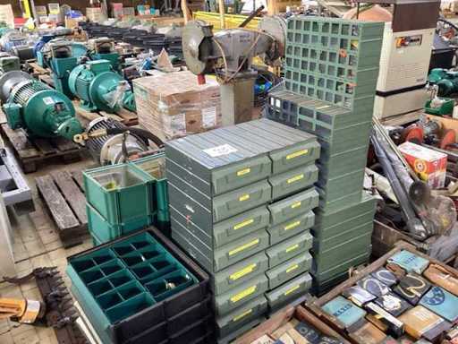 Small parts boxes