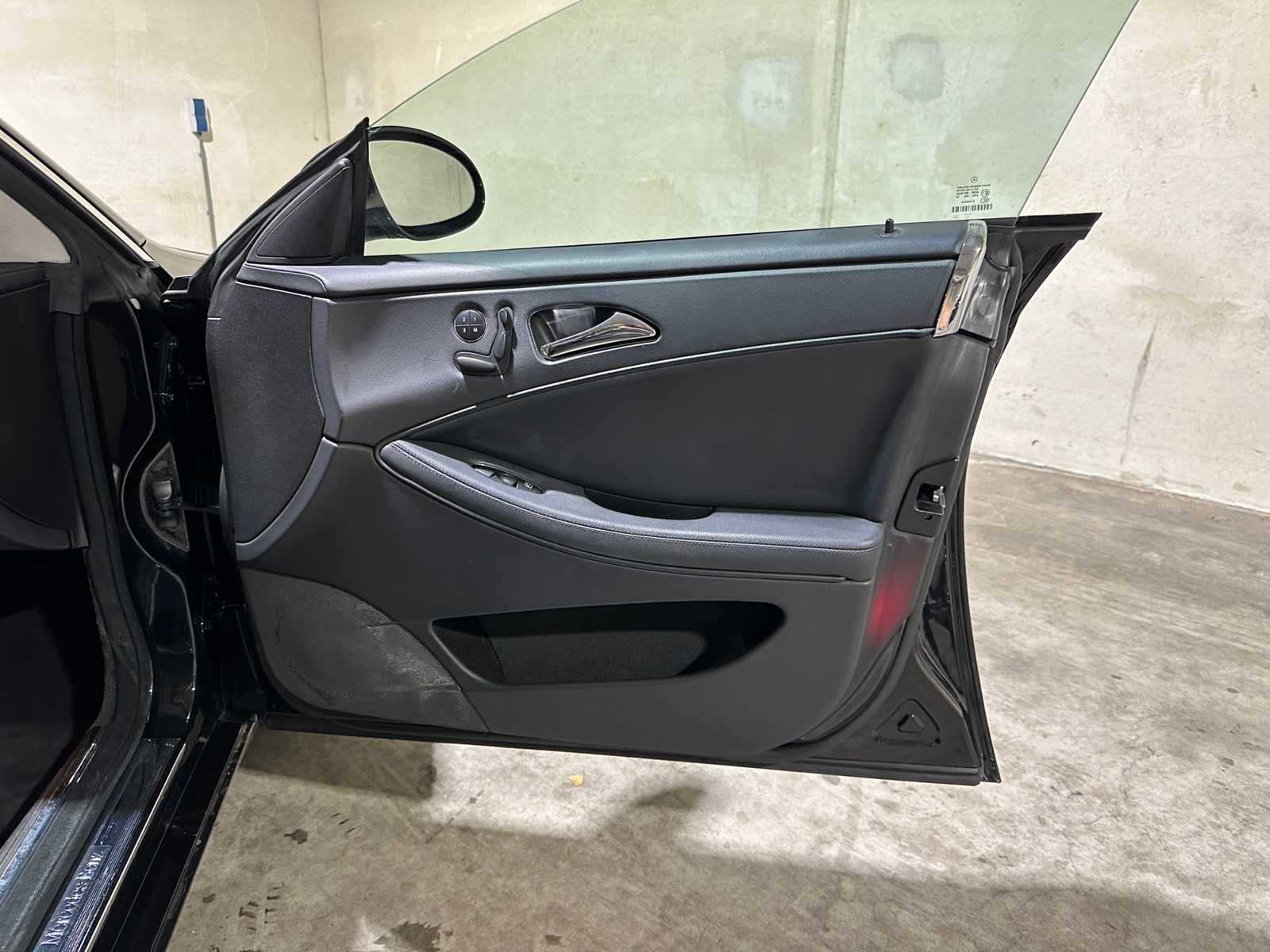 Mercedes-Benz CLS320 CDI Prestige Designo 224hp 2008 CLS-class, 73-ZF-GR