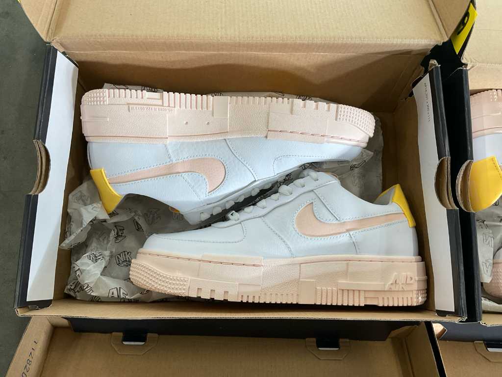 Air force 1 on sale 37