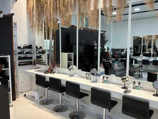 Table de maquillage avec miroir (7x)
