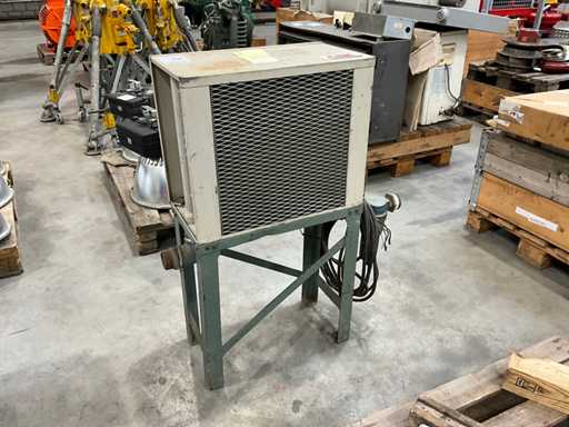 Osuszacz powietrza HiROSS ACA-03X z 1990 r.