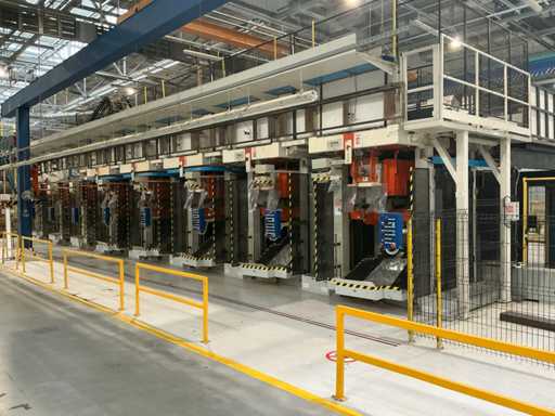 CANNON Sistema di erogazione di schiuma poliuretanica, 8 stazioni