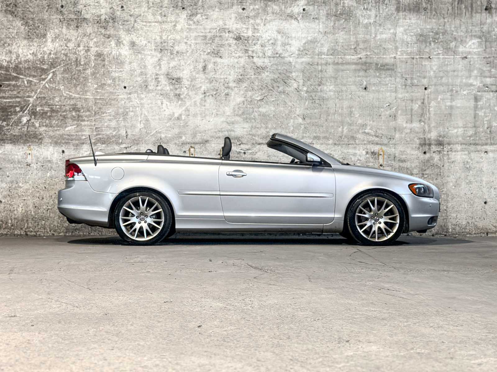 Volvo C70 Convertible 2.4i Summum 170pk 2007 (Origineel-NL), 16-XD-GG