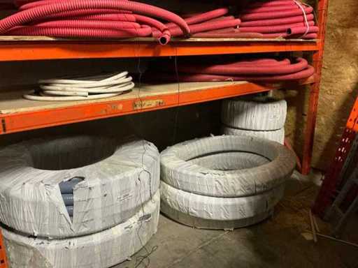 Partij diverse buizen / (2x) magazijnrek